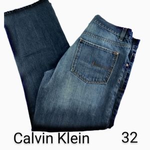 Calvin Klein Cotton Straight Distressed Jean 32x32